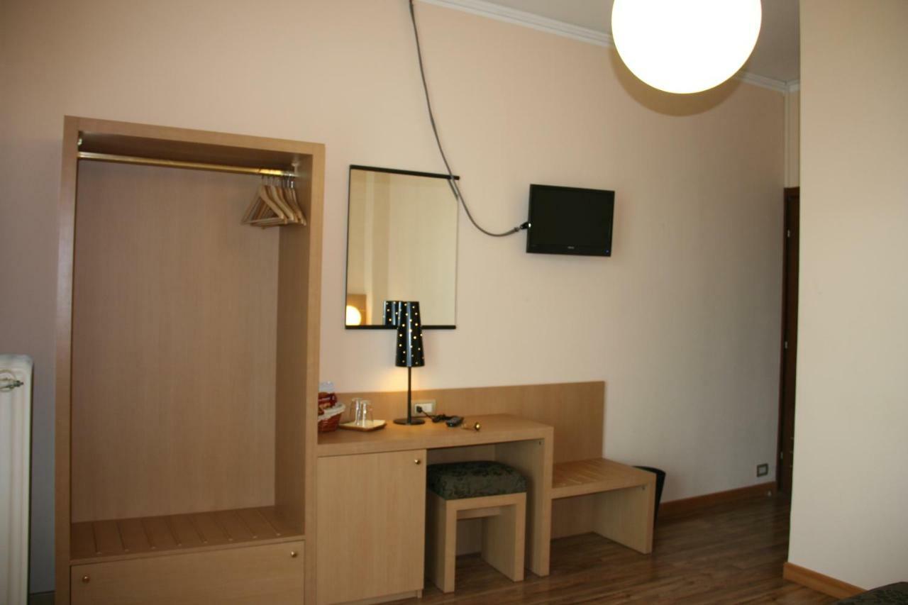 Albergo Nardini Lentate sul Seveso Luaran gambar