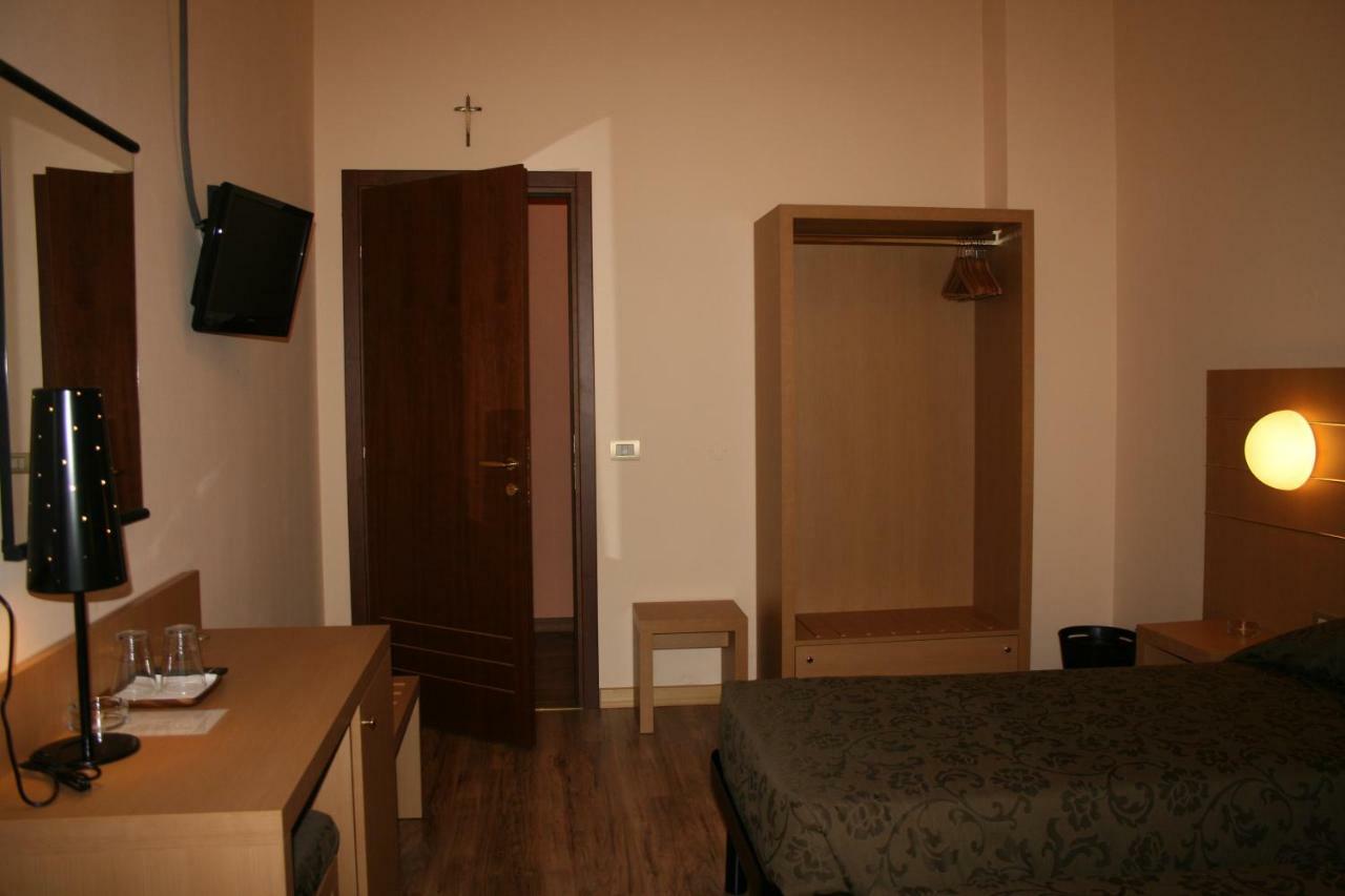 Albergo Nardini Lentate sul Seveso Luaran gambar